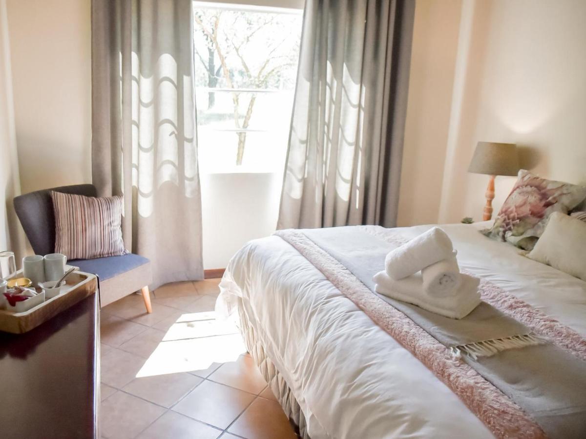 Unyati Safari Lodge Hectorspruit Exterior photo